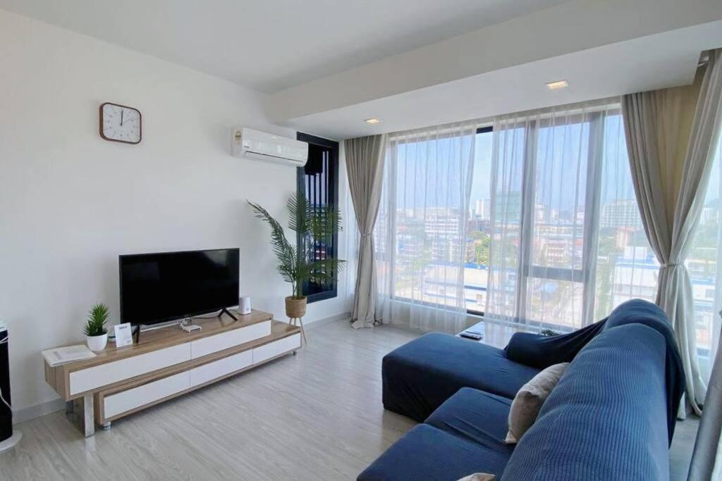 Sky Kota Kinabalu-6 Pax-2rooms-5minsdrive-imago,suteraave,riverson,kktimesquare