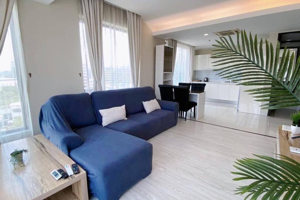 Sky Kota Kinabalu-6 Pax-2rooms-5minsdrive-imago,suteraave,riverson,kktimesquare Kota Kinabalu