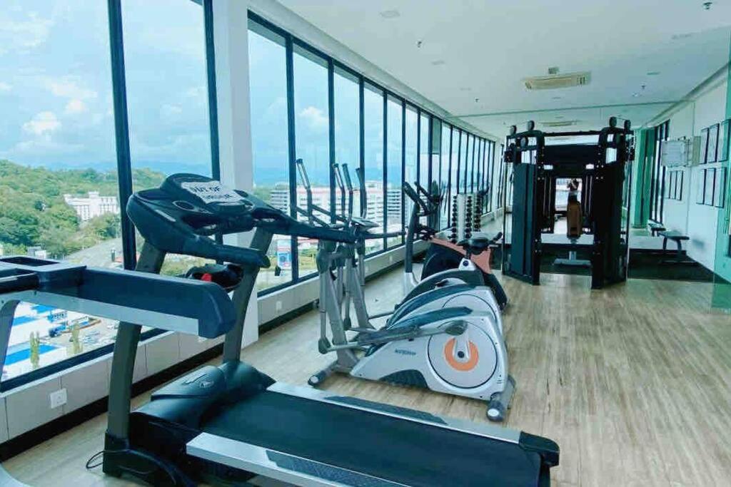 Sky Kota Kinabalu-6 Pax-2rooms-5minsdrive-imago,suteraave,riverson,kktimesquare * Kota Kinabalu